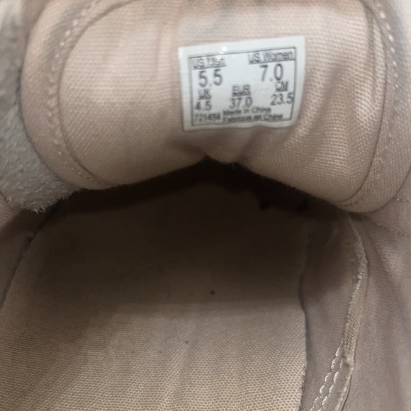 Vans - Picture 7 of 7